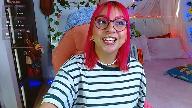 Littlerouse  online show from May 23, 7:56 pm