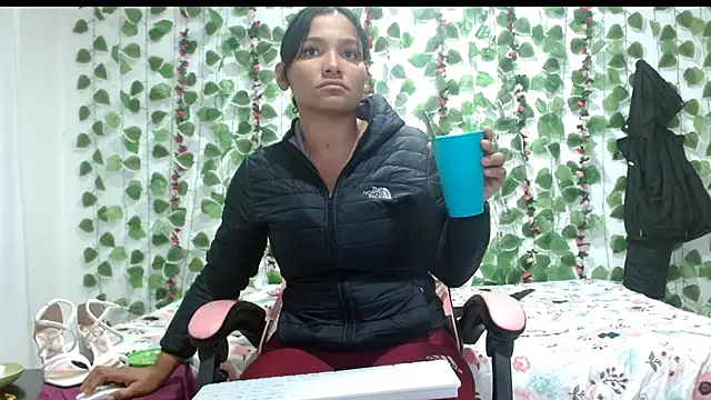 camilavagina24 online show from November 28, 11:41 pm