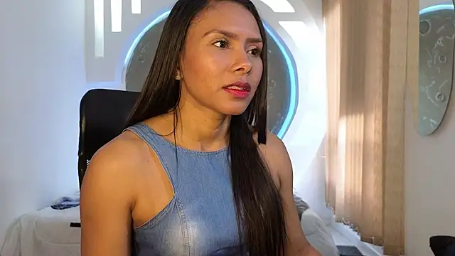 Tatianabr 01 online show from November 30, 8:57 pm