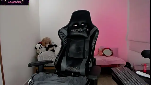 Biancastrongg online show from November 25, 2:58 am