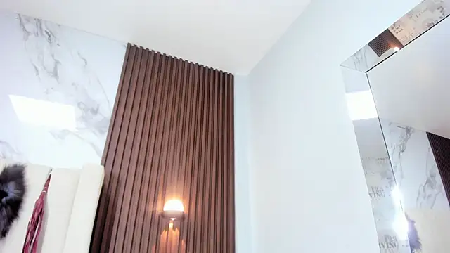 mileyerikson online show from December 5, 5:40 am