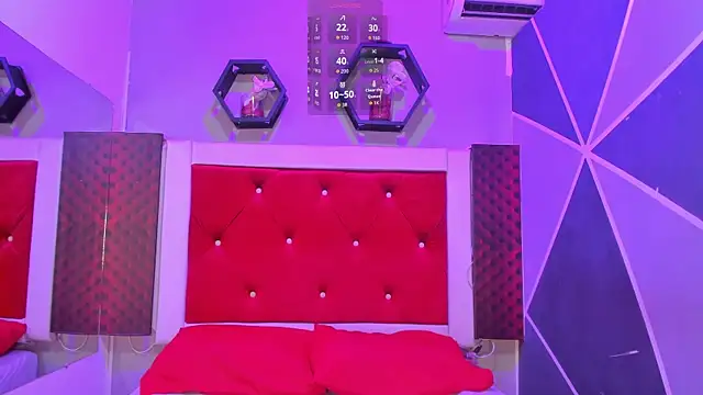 Karoll014 online show from November 21, 12:18 pm