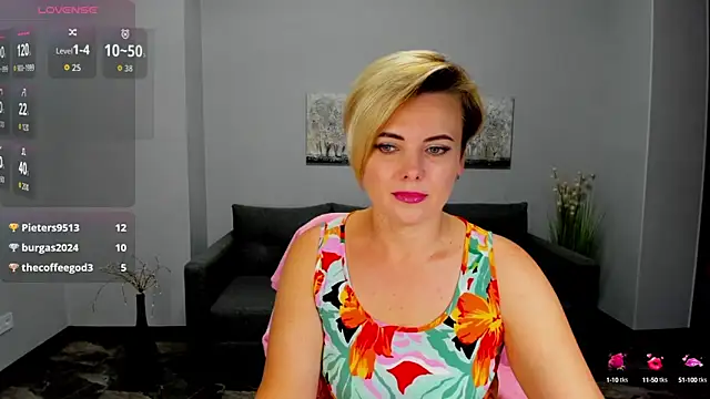Snapshot of Julia_Wilsone chatting on September 11, 12:16 pm Julia Wilsone online show from September 11, 12:16 pm
