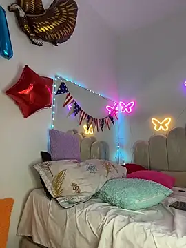 AlisonHoot69 online show from July 7, 10:34 pm