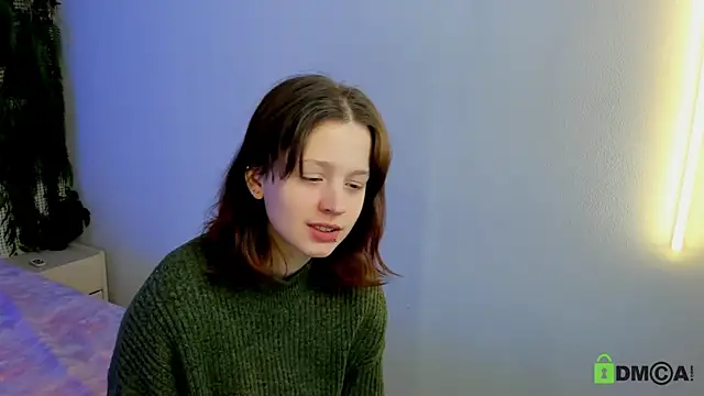 Alina Mills online show from November 24, 9:00 am