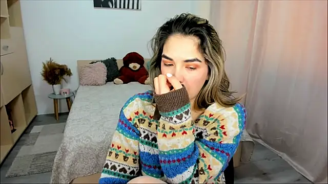 Alexa Dolly12 online show from March 28, 8:36 am