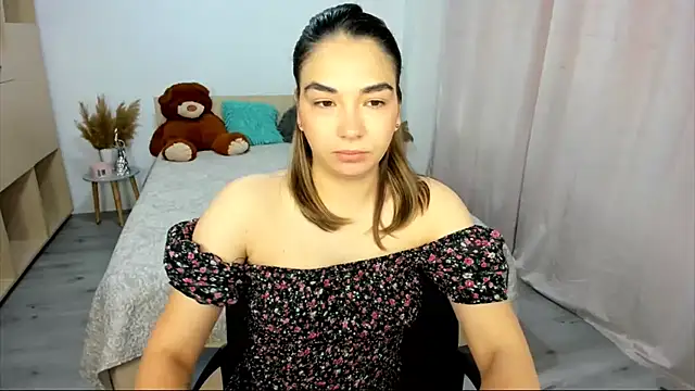 Snapshot of Alexa_Dolly12 chatting on October 6, 5:57 am Alexa Dolly12 online show from October 6, 5:57 am