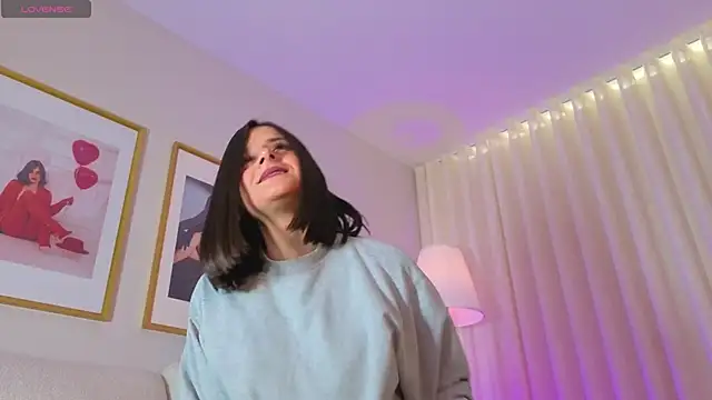 Alice milf  online show from April 20, 11:57 am