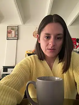 Alice milf  online show from April 13, 3:35 pm