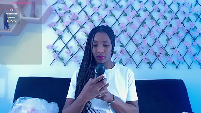 tiffany gomez9 online show from October 5, 7:30 pm