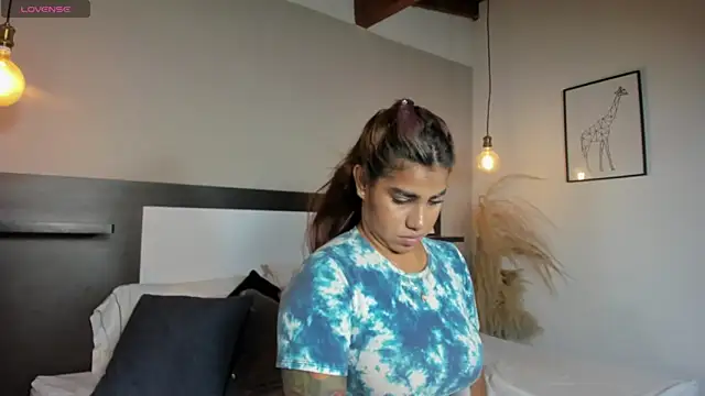 SaraaJhonsonn online show from March 26, 3:14 pm