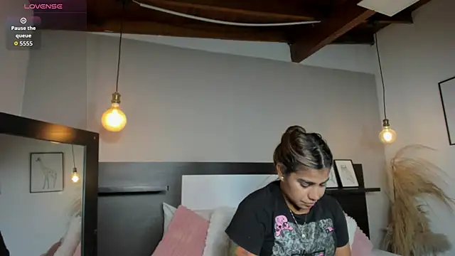 SaraaJhonsonn online show from March 20, 4:01 pm