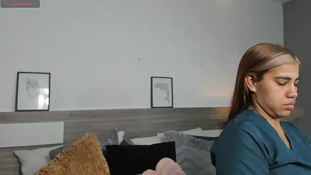 SaraaJhonsonn online show from April 14, 2:39 pm