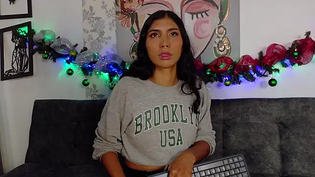 taty miller online show from December 1, 8:33 pm