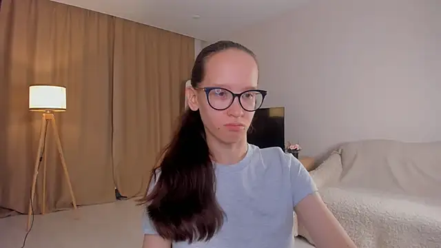 Snapshot of BettyBrowni chatting on October 15, 4:20 pm BettyBrowni online show from October 15, 4:20 pm