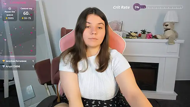 Snapshot of Viola__Shy chatting on September 14, 9:34 pm Viola Shy online show from September 14, 9:34 pm