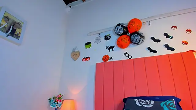 valen rose0 online show from October 30, 12:28 pm