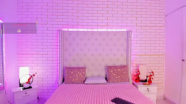 Coco Balenciaga  online show from March 19, 11:36 am