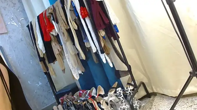 Samantabrown  online show from March 27, 11:11 am