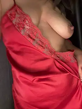 --Lyly-- online show from June 24, 9:47 pm