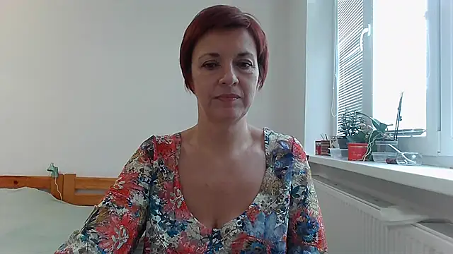 LoraLoraMay online show from October 26, 12:22 pm