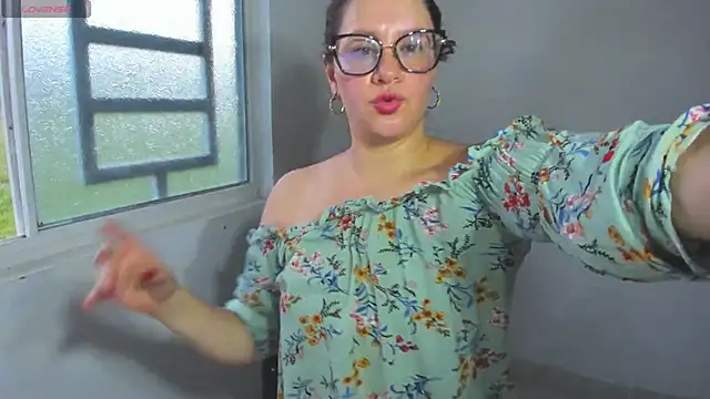 Chanelll Taylorr  online show from March 14, 11:06 pm