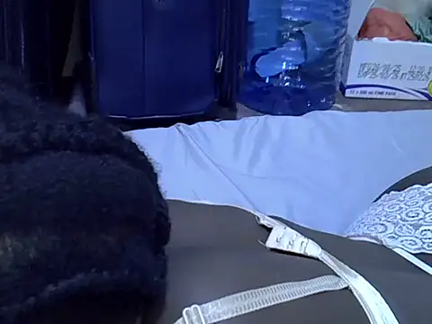 Adaline-Paris online show from December 3, 4:15 am