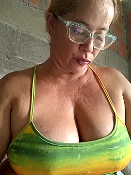 natally ross21 online show from May 6, 1:04 pm
