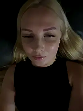 Snapshot of Aleksandrakis chatting on September 13, 9:34 pm Aleksandrakis online show from September 13, 9:34 pm