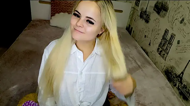 lovely-eyes online show from July 10, 1:22 pm