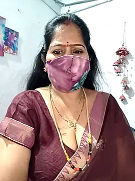 Snapshot of Rani_Darling_99 chatting on September 16, 8:22 am Rani Darling 99 online show from September 16, 8:22 am