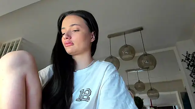 IreneVON online show from November 16, 6:26 am