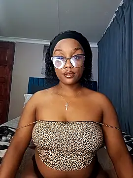 Queen-Chocolate online show from November 5, 12:49 am