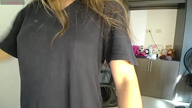 venelope1 online show from February 17, 7:46 pm