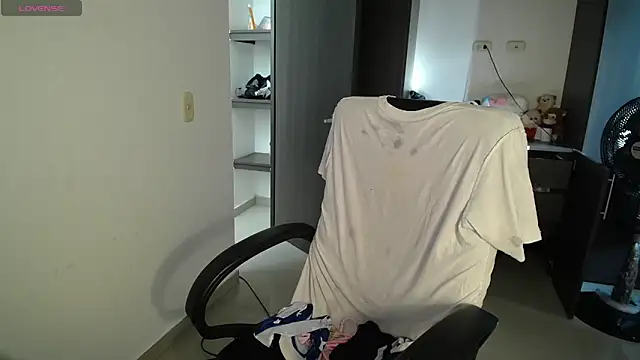 venelope1 online show from February 21, 9:04 pm