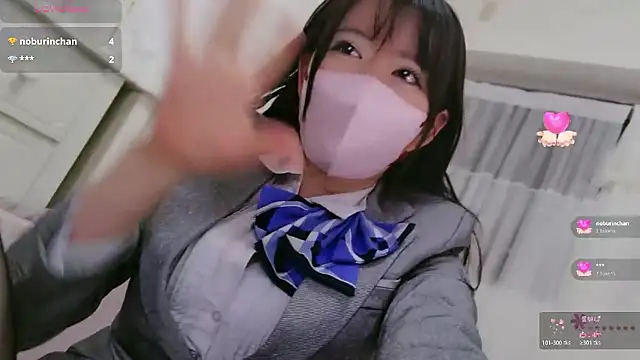 maii- online show from February 8, 1:04 pm