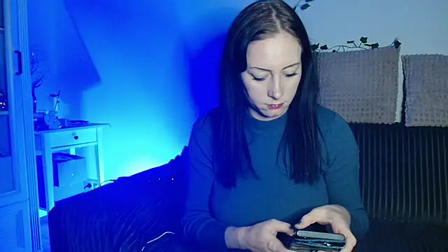 Snapshot of Jasmin-White chatting on October 2, 4:45 pm Jasmin-White online show from October 2, 4:45 pm