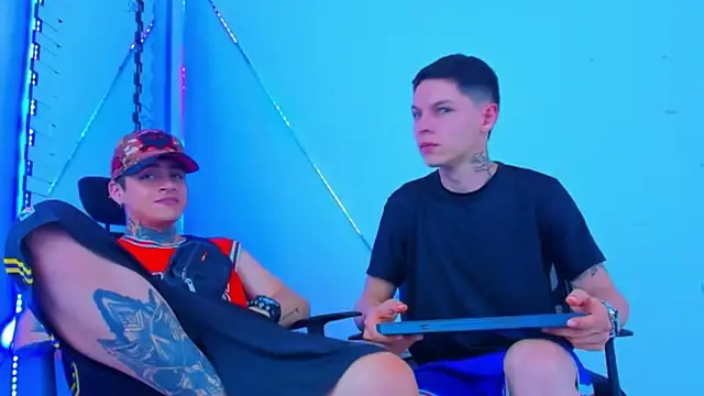 HOT boy2025 online show from October 17, 5:43 am