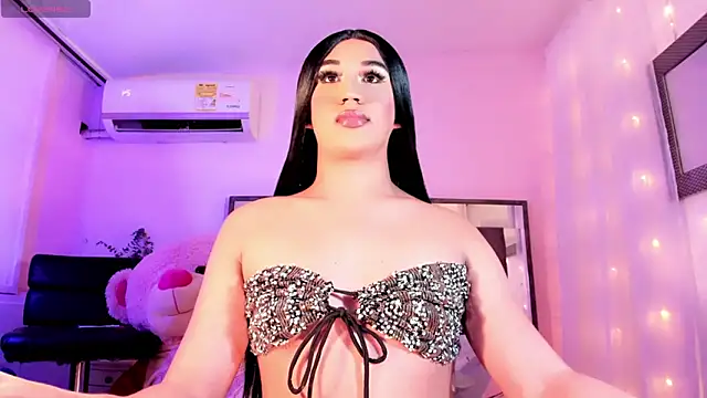 ShantalGirs online show from October 3, 9:20 pm