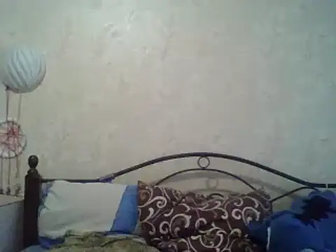 Snapshot of ParisMimi chatting on October 20, 8:17 am ParisMimi online show from October 20, 8:17 am