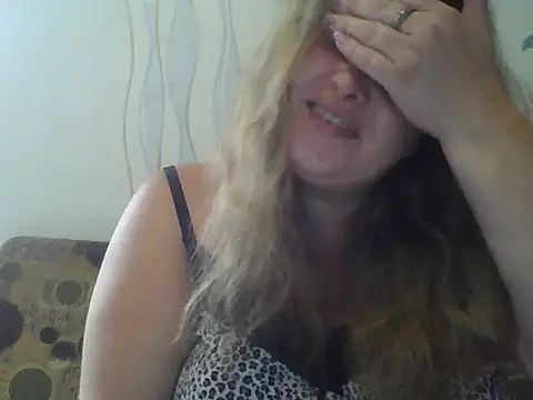ParisMimi online show from July 21, 5:52 am