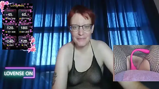 PernillaGirl online show from July 23, 7:00 pm