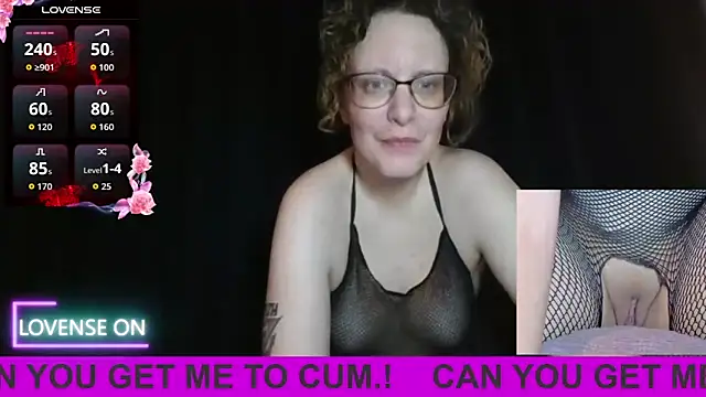 PernillaGirl online show from February 8, 5:38 pm