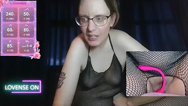 PernillaGirl online show from May 13, 7:08 pm