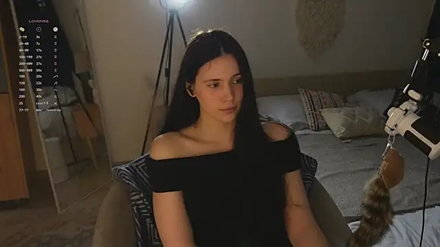 jennetdoll online show from April 2, 6:38 pm