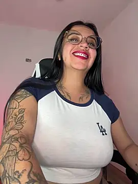 Devilsweet17 online show from February 1, 4:22 am