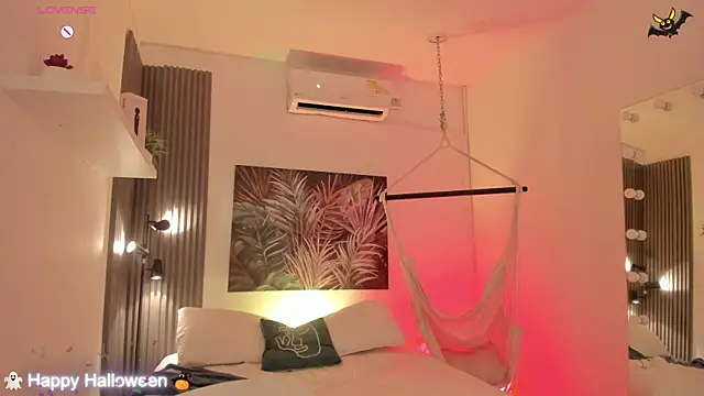 emma alice  online show from October 31, 12:42 pm