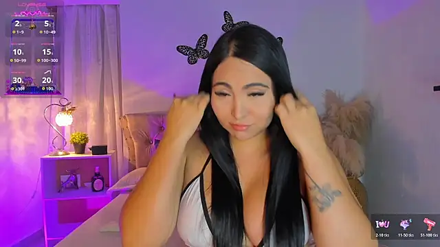 Sarahballiston  online show from November 25, 1:08 am