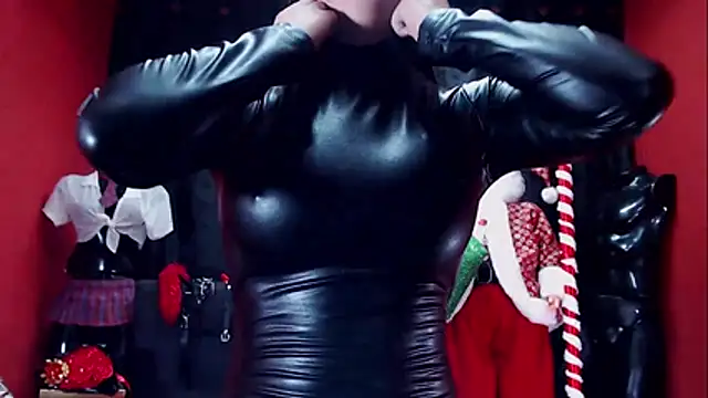 Hannamariana online show from November 26, 11:00 am