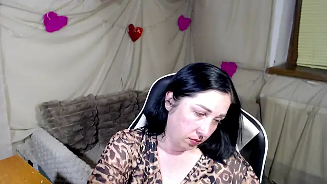JillStevens online show from June 9, 6:07 pm